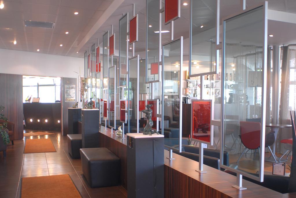 Hotel De Loire Et Restaurant Les Bateliers Trélazé Zewnętrze zdjęcie